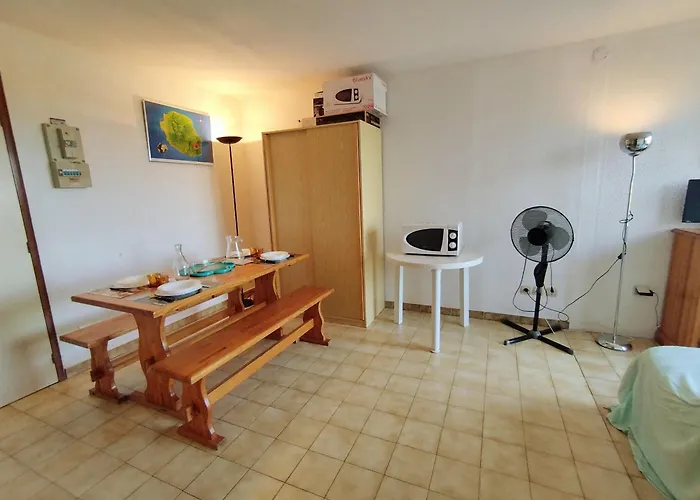 T2 Avec Piscine, Tennis & Parking - Proche - 3/4 Pers - Fr-1-795-54 Fleury (Aude)